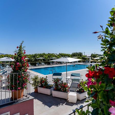 Dipladenia Garden Country Resort Маскали Экстерьер фото